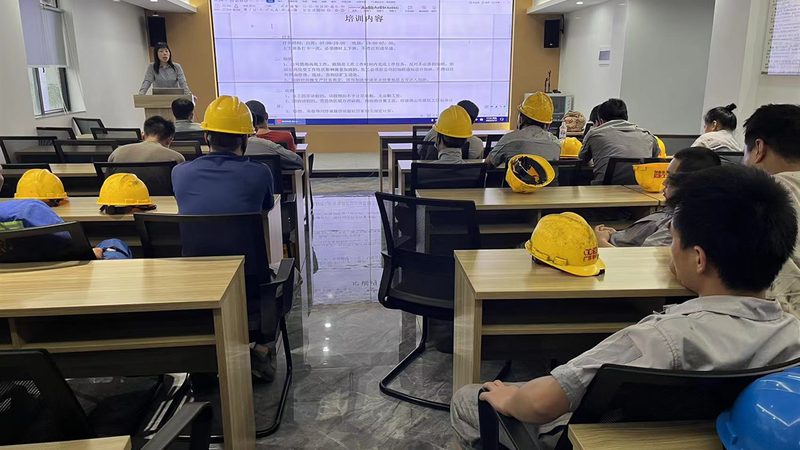 女生学电工所需时间主要取决于以下几个方面：