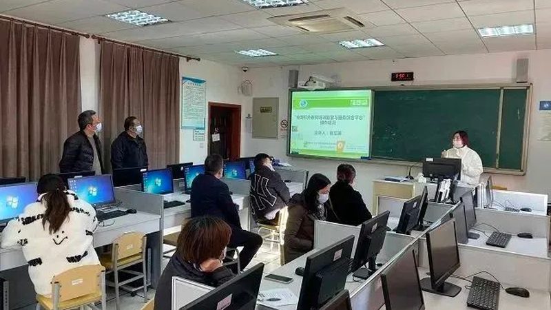 小标题：职业培训的必要性