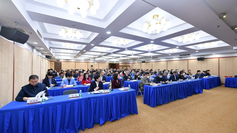 叉车操作技能提升，上海林德叉车培训解析