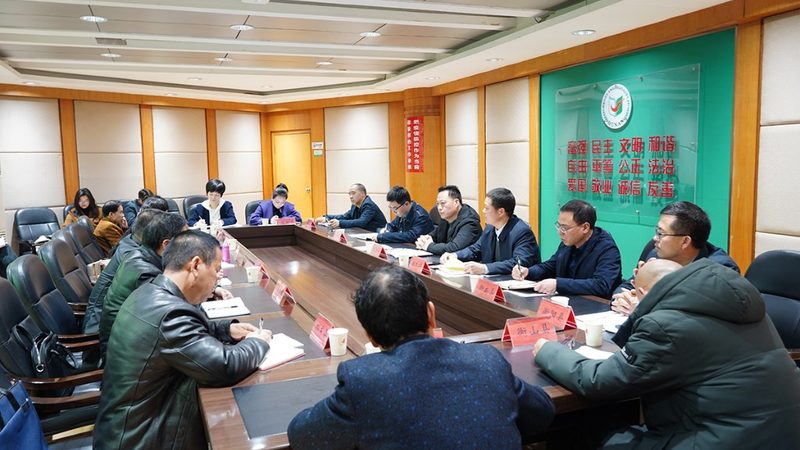 行业背景：技能提升成为职场必备
