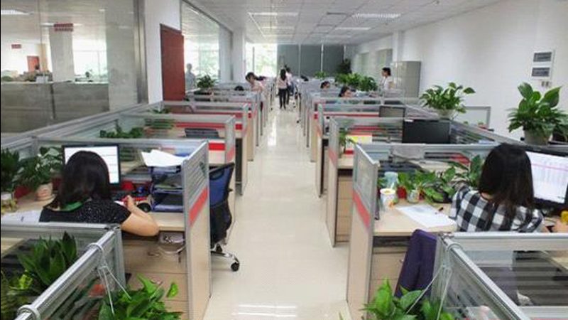 北京企业培训公司的收费标准通常由以下几部分构成：